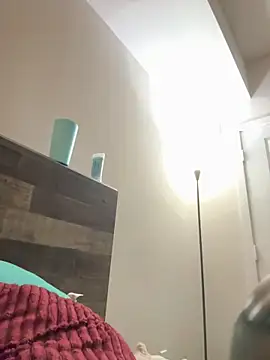 makeherfeelg online show from 26, 2, 2026