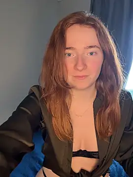 HoneyBunny18 online show from 12, 4, 2026