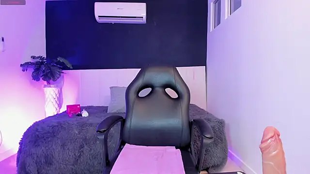 karola cute  online show from 27, 4, 2026