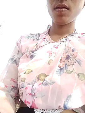 wifedesi7050 online show from 6, 4, 2026