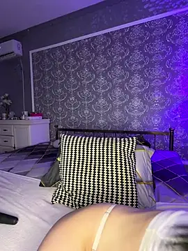 Olivia Noor online show from 29, 3, 2026