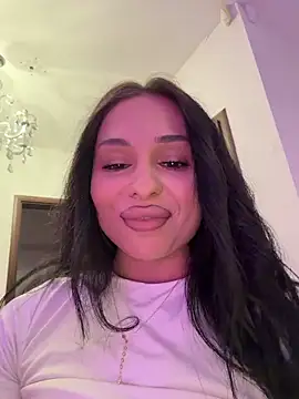Snapshot of Olivia_Noor chatting on 4, 5, 2026 Olivia Noor online show from 4, 5, 2026