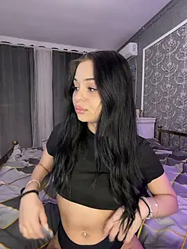 Snapshot of Olivia_Noor chatting on 12, 5, 2026 Olivia Noor online show from 12, 5, 2026