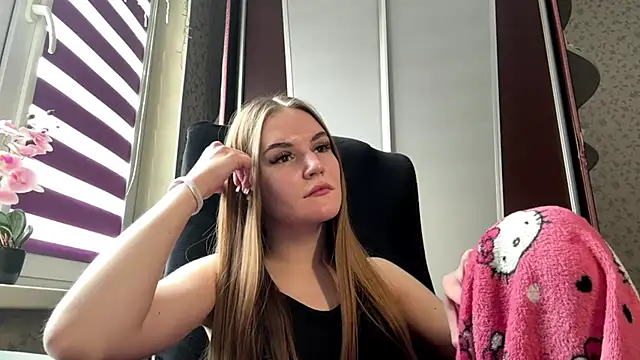 TinyTifa online show from 23, 2, 2026