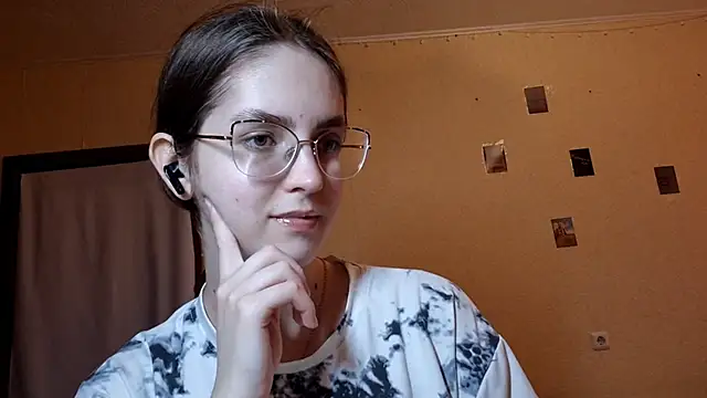 Katelemon online show from 25, 5, 2026