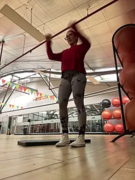 susi chimm online show from 13, 4, 2026