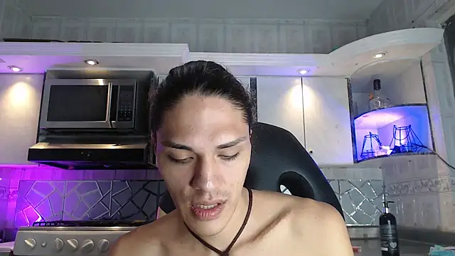 CrisOzzz online show from 11, 4, 2026