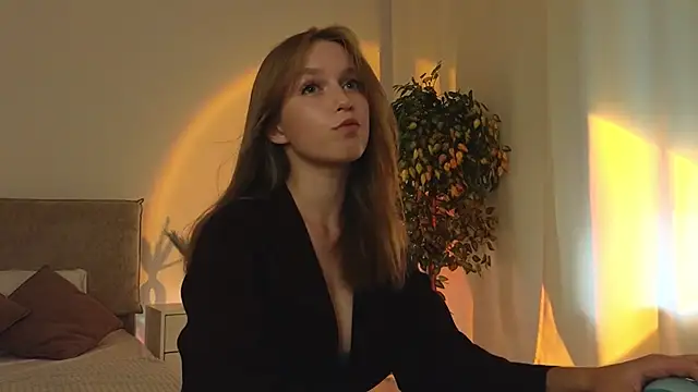 Snapshot of _Selestia_ chatting on 25, 7, 2026 Selestia online show from 25, 7, 2026