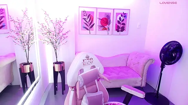 Snapshot of Chloe_meoww chatting on 27, 5, 2026 Chloe meoww online show from 27, 5, 2026