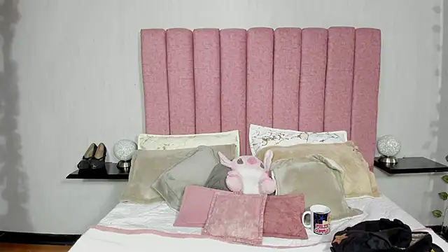 Snapshot of JennieRider chatting on 13, 7, 2026 JennieRider online show from 13, 7, 2026