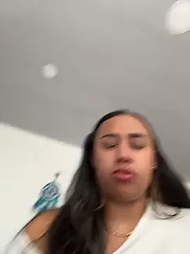 Eyssha online show from 25, 2, 2026