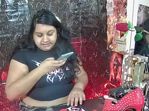 Snapshot of MistressMileenaMiami chatting on 30, 5, 2026 MistressMileenaMiami online show from 30, 5, 2026