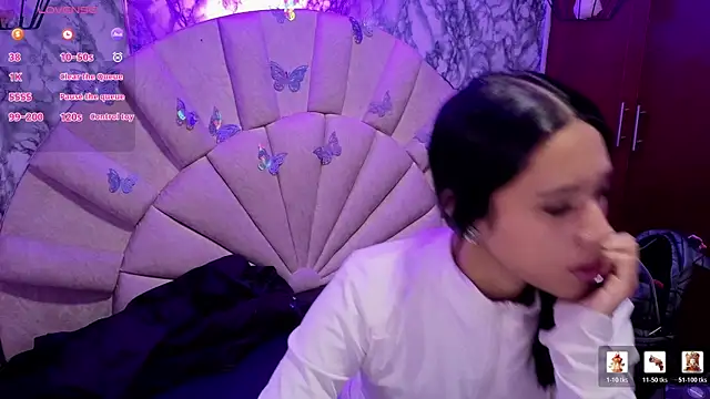 Snapshot of miiaboss_ chatting on 17, 4, 2026 miiaboss online show from 17, 4, 2026