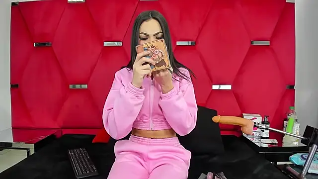 Alicee Grey online show from 31, 3, 2026