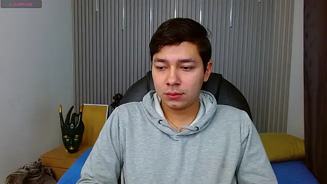 Julian Smith21 online show from 19, 4, 2026