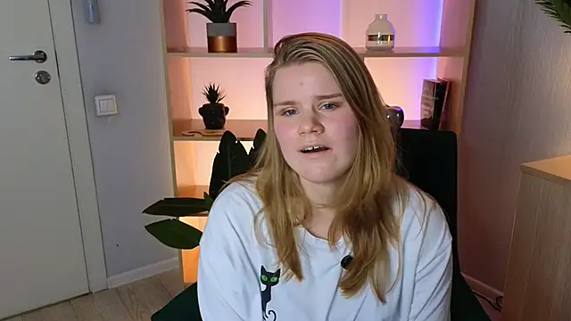 Snapshot of ModestaColato chatting on 22, 2, 2026 ModestaColato online show from 22, 2, 2026