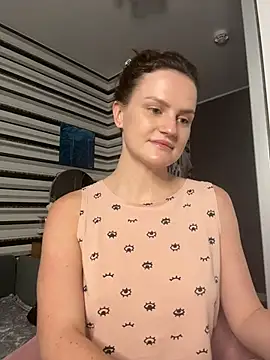Snapshot of UnholyAmy chatting on 7, 7, 2026 UnholyAmy online show from 7, 7, 2026