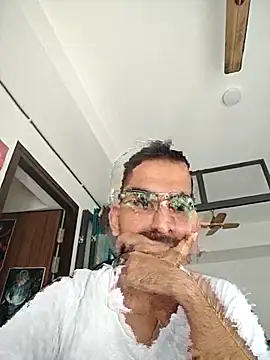 Snapshot of RonitVora chatting on 22, 7, 2026 RonitVora online show from 22, 7, 2026