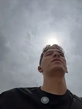 Thiago Jones1 online show from 5, 3, 2026