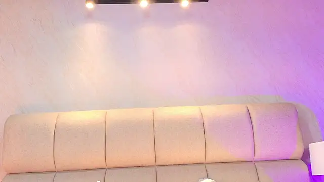 AlaiaMoretti  online show from 5, 4, 2026