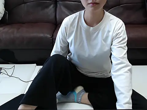 Mey 112 online show from 13, 3, 2026