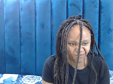 CreamyTea online show from 7, 3, 2026