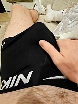 Kiffeur2Tn online show from 6, 4, 2026