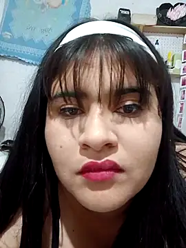 Orianamzn21 online show from 10, 5, 2026