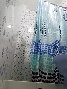 Snapshot of Lluviadeorohd chatting on 24, 2, 2026 Lluviadeorohd online show from 24, 2, 2026