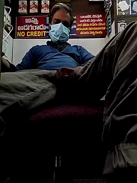 Snapshot of bad_boy_43 chatting on 27, 2, 2026 bad boy 43 online show from 27, 2, 2026