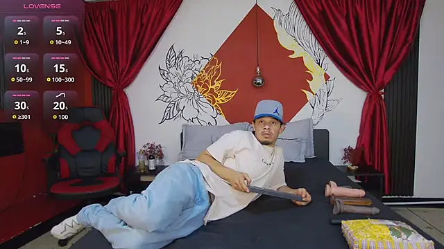 Luna Dante fox online show from 10, 4, 2026