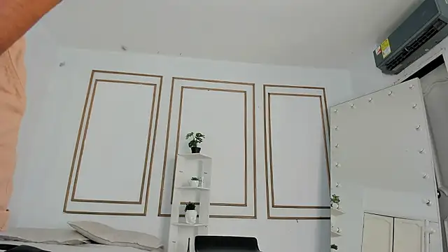 emily gaviria1 online show from 15, 3, 2026