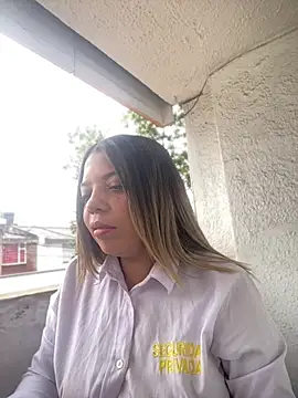 Snapshot of AdaPink_ chatting on 3, 3, 2026 AdaPink online show from 3, 3, 2026