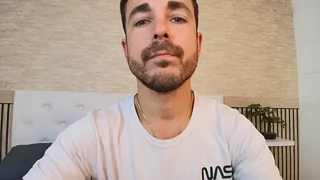 Adams Sanz online show from 8, 4, 2026