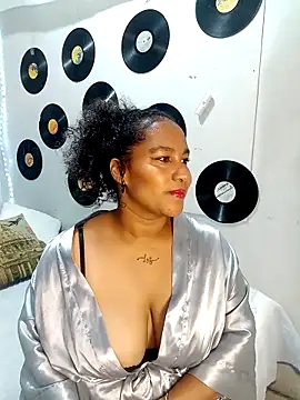 medusafox  online show from 9, 3, 2026