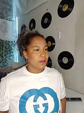 medusafox  online show from 15, 4, 2026