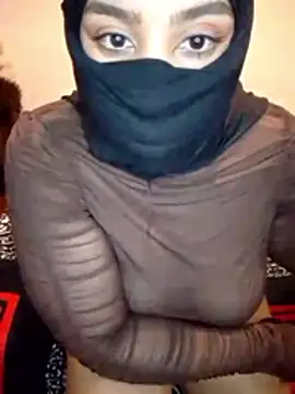 Snapshot of madleen_Mm chatting on 1, 3, 2026 madleen Mm online show from 1, 3, 2026