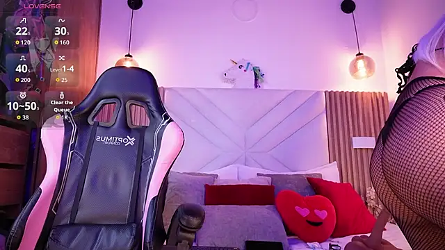 Shiori hime online show from 1, 3, 2026