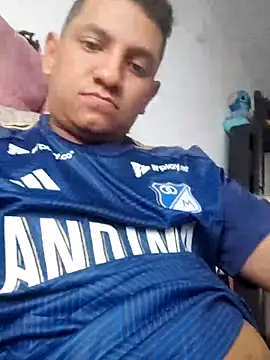 Snapshot of Andcas041 chatting on 13, 4, 2026 Andcas041 online show from 13, 4, 2026