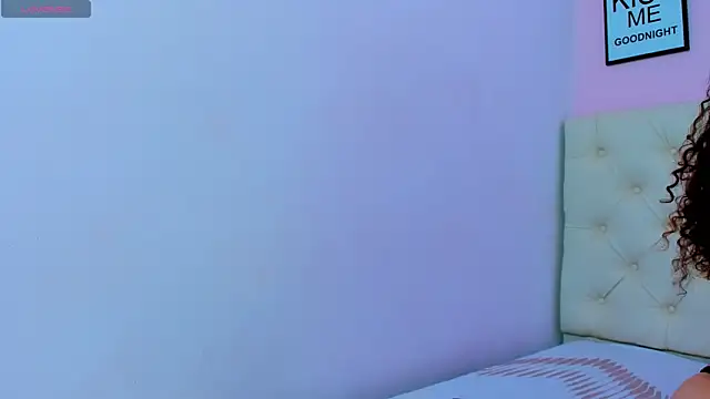 CassieBooker online show from 4, 3, 2026