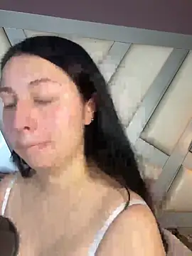 Ashleeyprincess01 online show from 18, 5, 2026