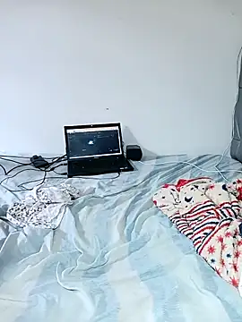 safiya  emira online show from 9, 4, 2026