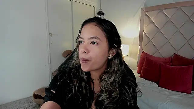 dulce lyraa1 online show from 7, 3, 2026