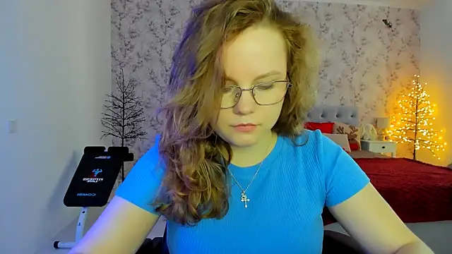 Snapshot of AngellaRud chatting on 1, 3, 2026 AngellaRud online show from 1, 3, 2026