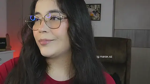 Mara HugeAss online show from 31, 7, 2026