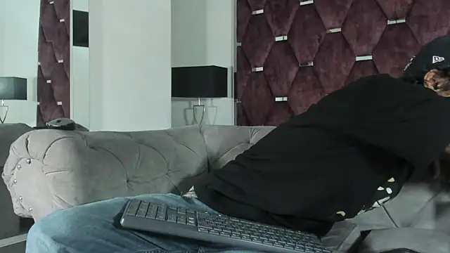 TonyBenedetti online show from 6, 4, 2026