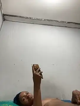 Snapshot of zamanguni1999 chatting on 27, 2, 2026 zamanguni1999 online show from 27, 2, 2026