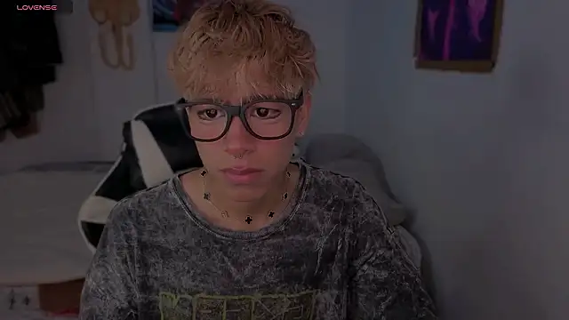 Snapshot of Ryan_sweet chatting on 4, 3, 2026 Ryan sweet online show from 4, 3, 2026