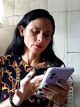 Snapshot of yuliitza4 chatting on 25, 4, 2026 yuliitza4 online show from 25, 4, 2026