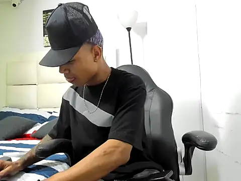 emanuel 23cm online show from 3, 3, 2026